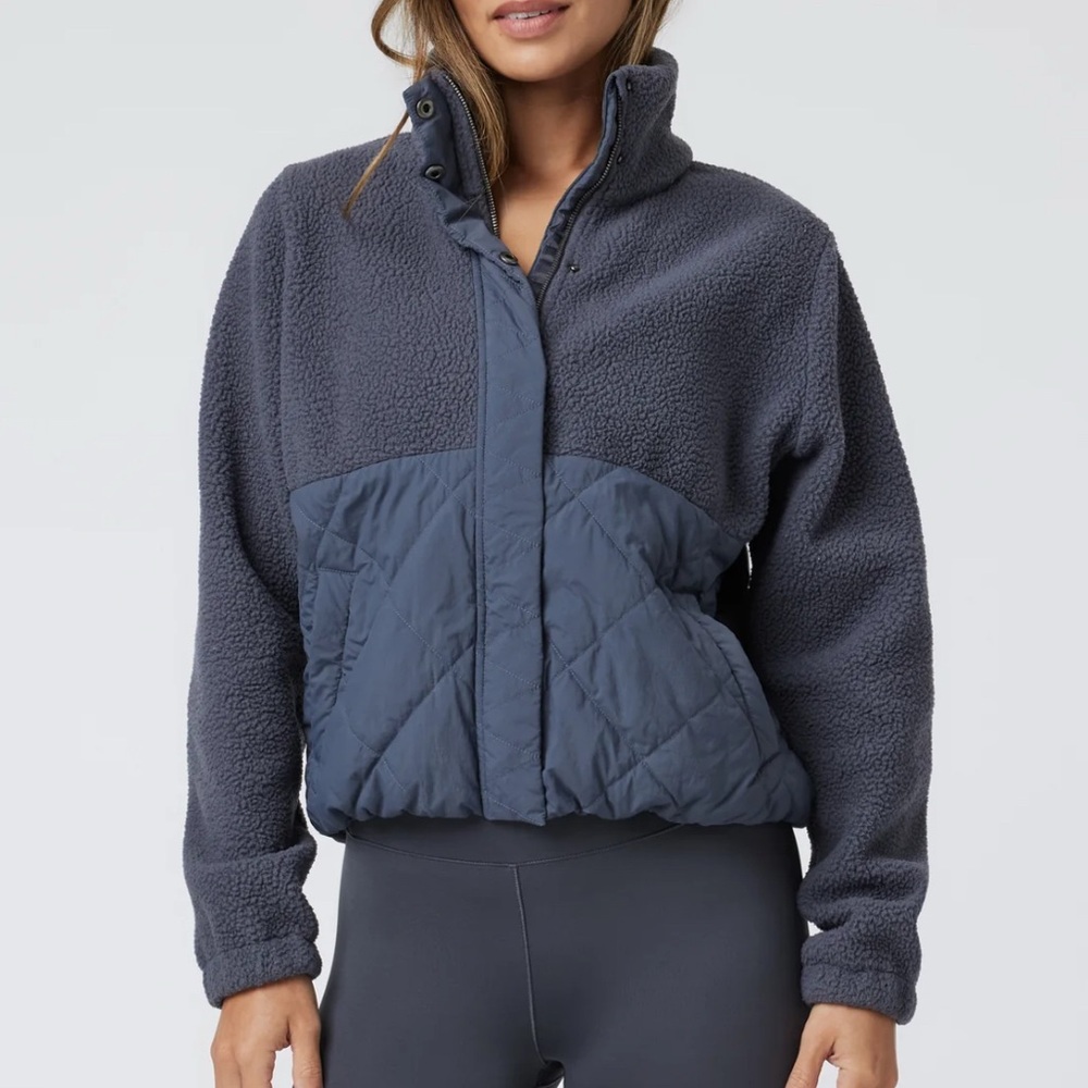 Vuori - Highlands Sherpa Jacket - Size Small in Azure
